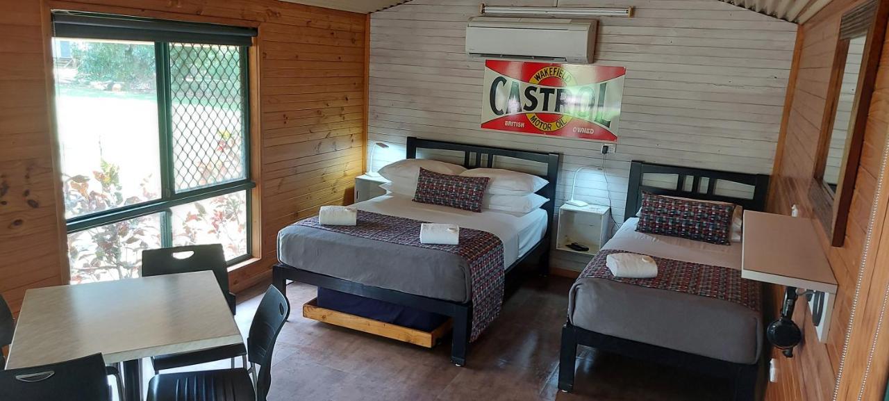 Litchfield Tourist Park Otel Batchelor Dış mekan fotoğraf